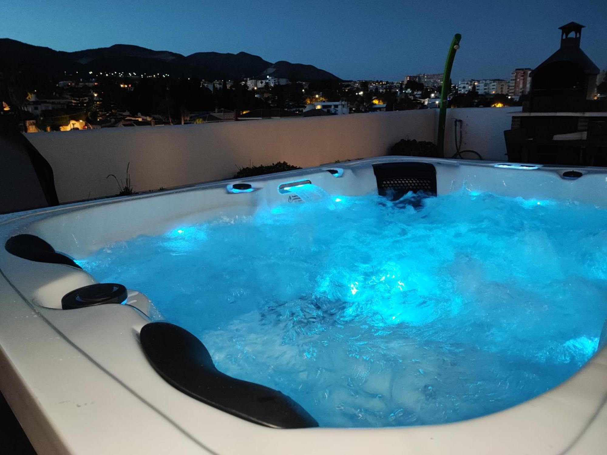 Апартаменты Isla De Benalmadena 1, Jacuzzi, 80M From The Sea, Ac, Bbq, Private Parking, Big Terrace Экстерьер фото